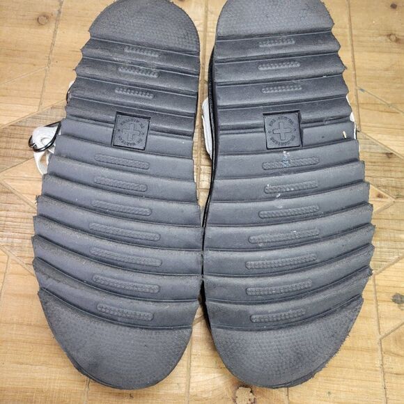 DrβMartens Voss Quad Fluffy Women's 7 Faux Fur Heart White Nappa Sandals - Picture 8 of 13